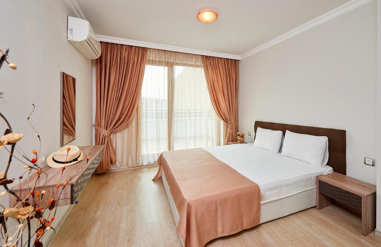 Boutique Rose Gardens Pomorie 아파트 호텔 외부 사진
