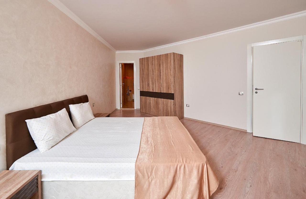 Boutique Rose Gardens Pomorie 아파트 호텔 외부 사진